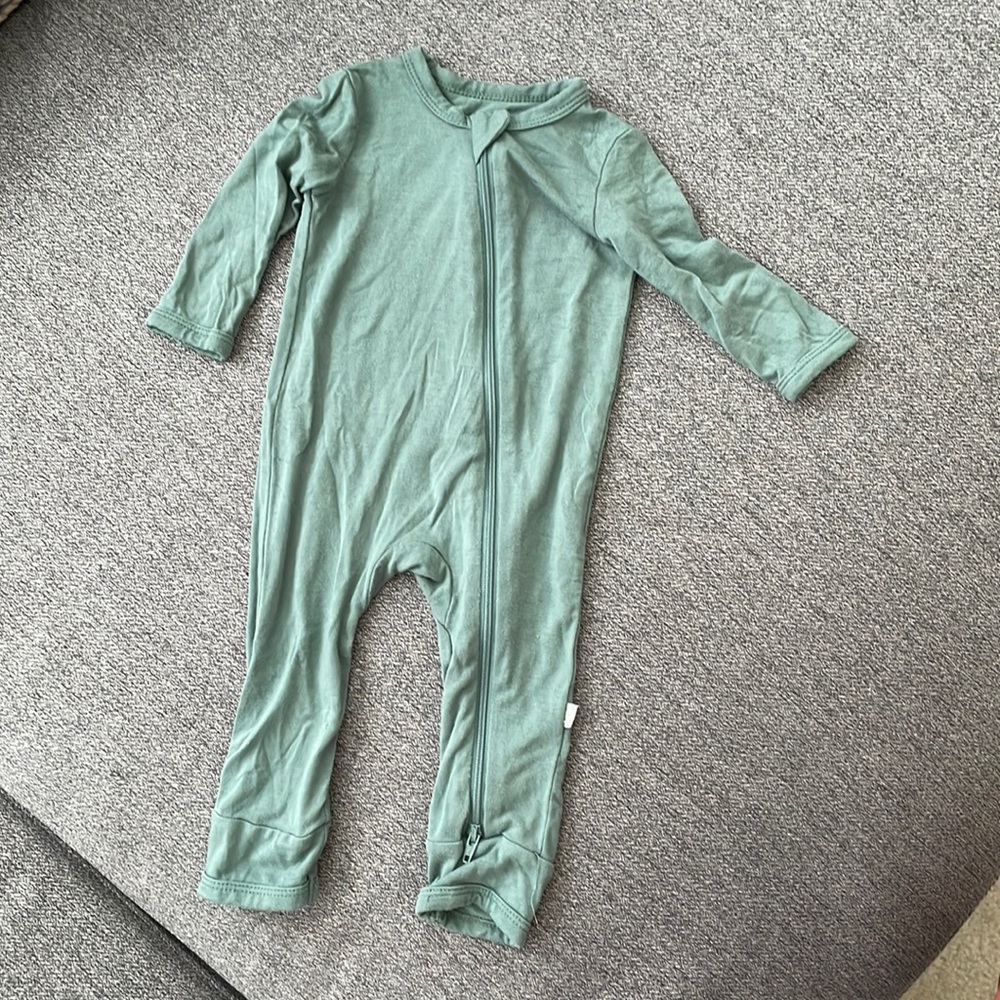 Kyte baby zippered romper